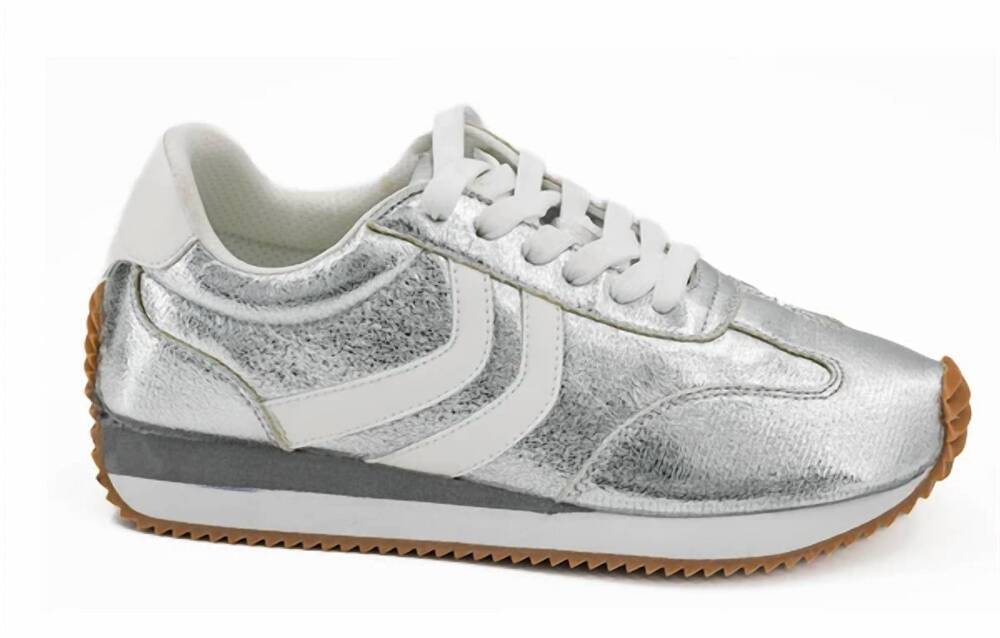 NEW CORKYS FOOTWEAR women's kickoff metallic crinkle sneakers in silver